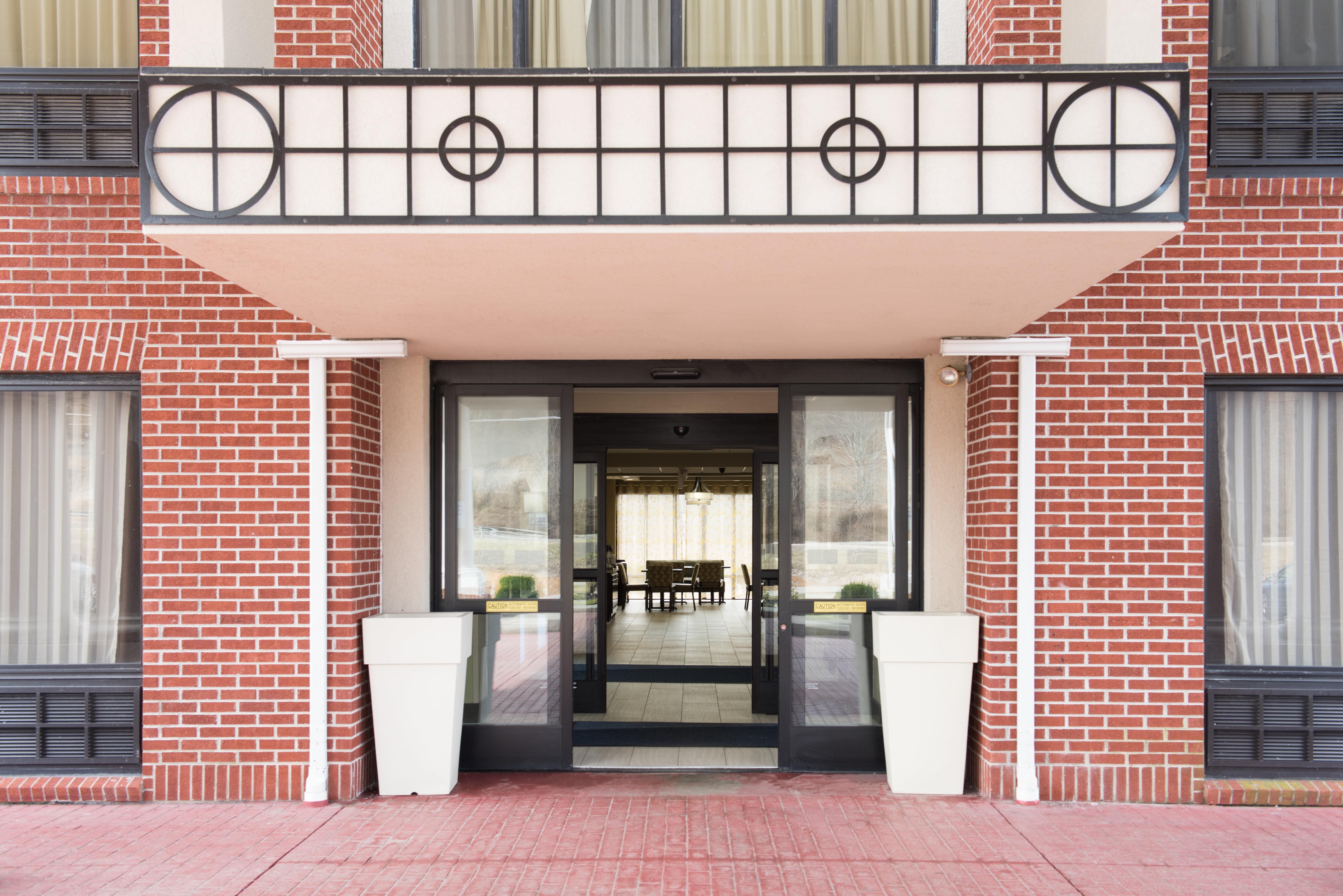 Holiday Inn Express Hotel & Suites Ashland By Ihg Eksteriør billede