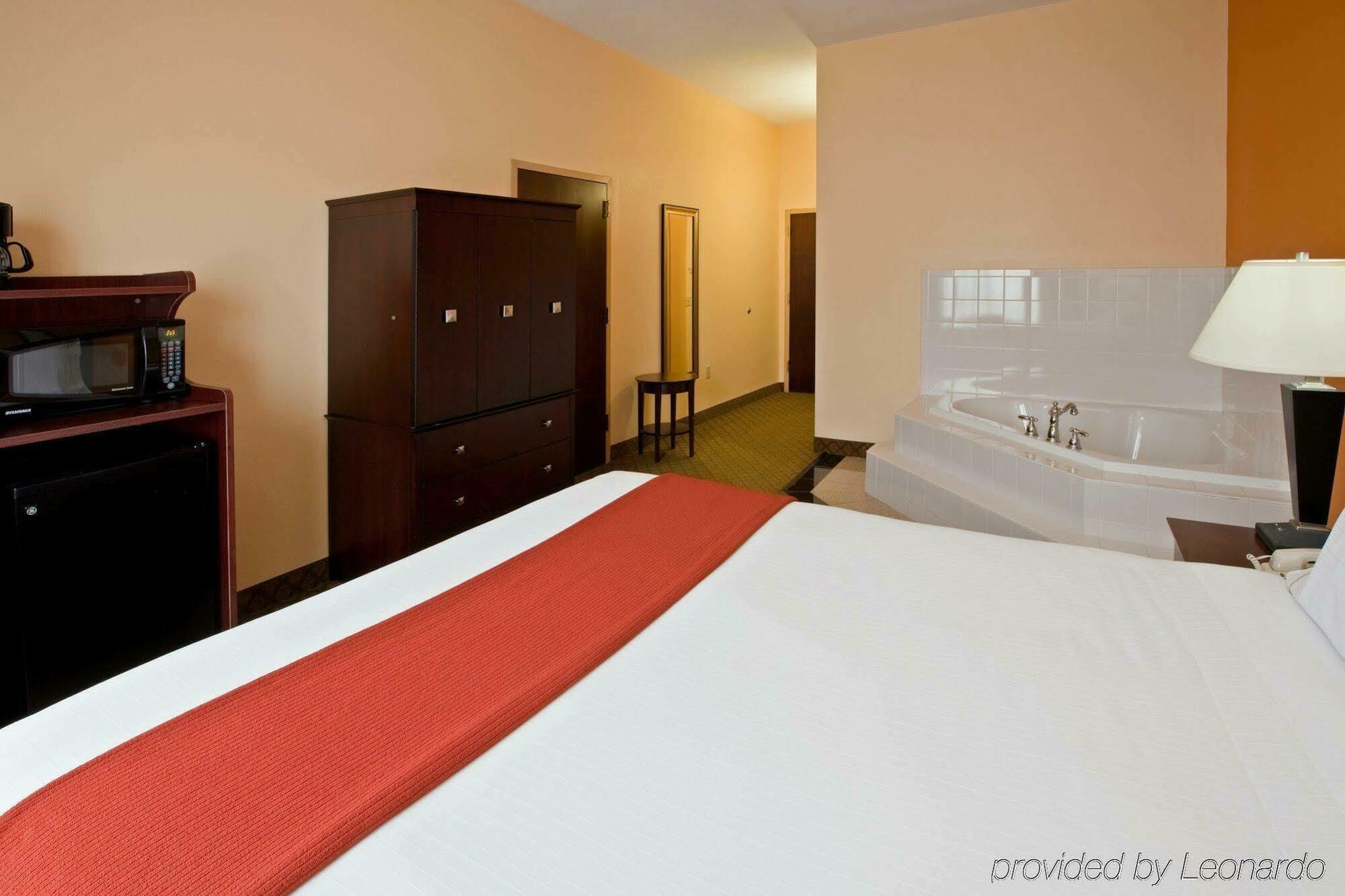Holiday Inn Express Hotel & Suites Ashland By Ihg Eksteriør billede